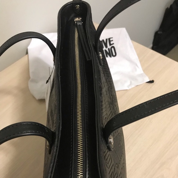 LOVE MOSCHINO tote🌹 - Picture 7 of 8